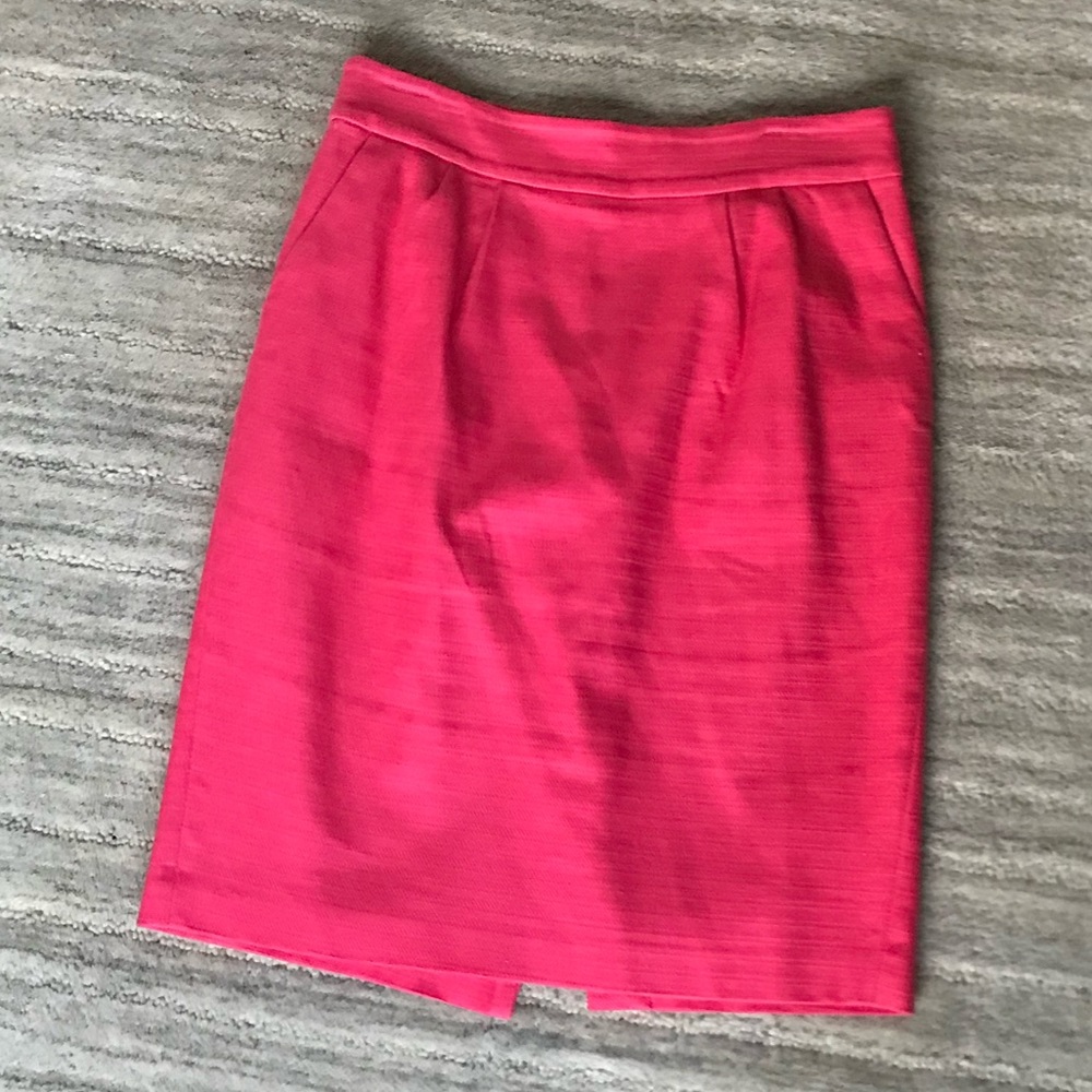 Barbie Pink Pencil Skirt | Gently Worn | Banana Republic | DISCOUNTED SHIPPING!